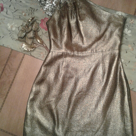 Elie Tahari - Picture 4 of 4